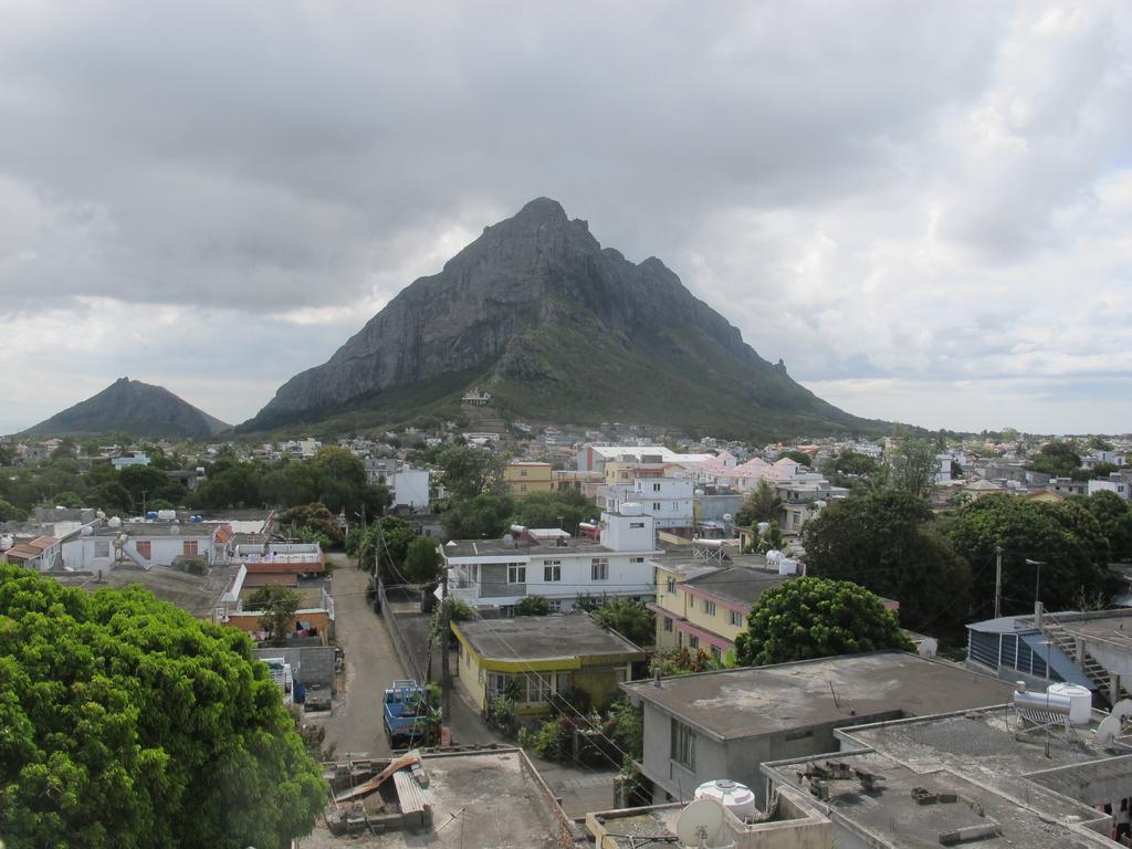 拉惹住宿加早餐旅馆 卡特勒博尔纳 外观 照片